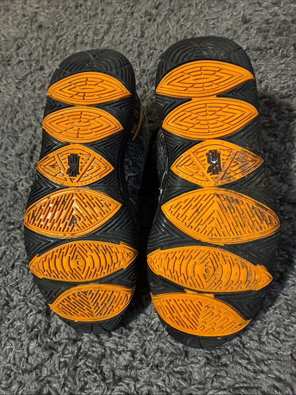 Nike Kyrie 5 taco